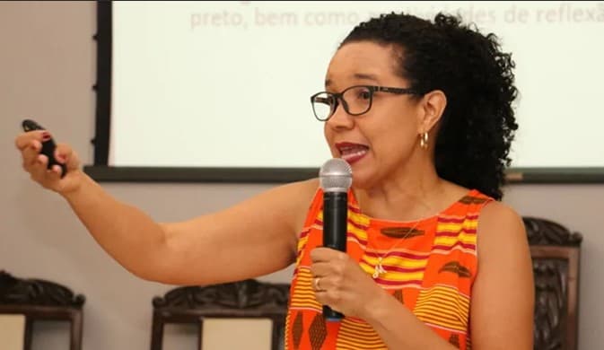 Monica Abrantes Galindo Oliveira